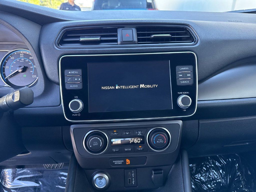 Used 2025 Nissan Leaf S FWD image 21
