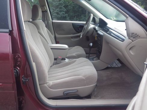 Used 2001 Chevrolet Malibu V6 FWD image 15