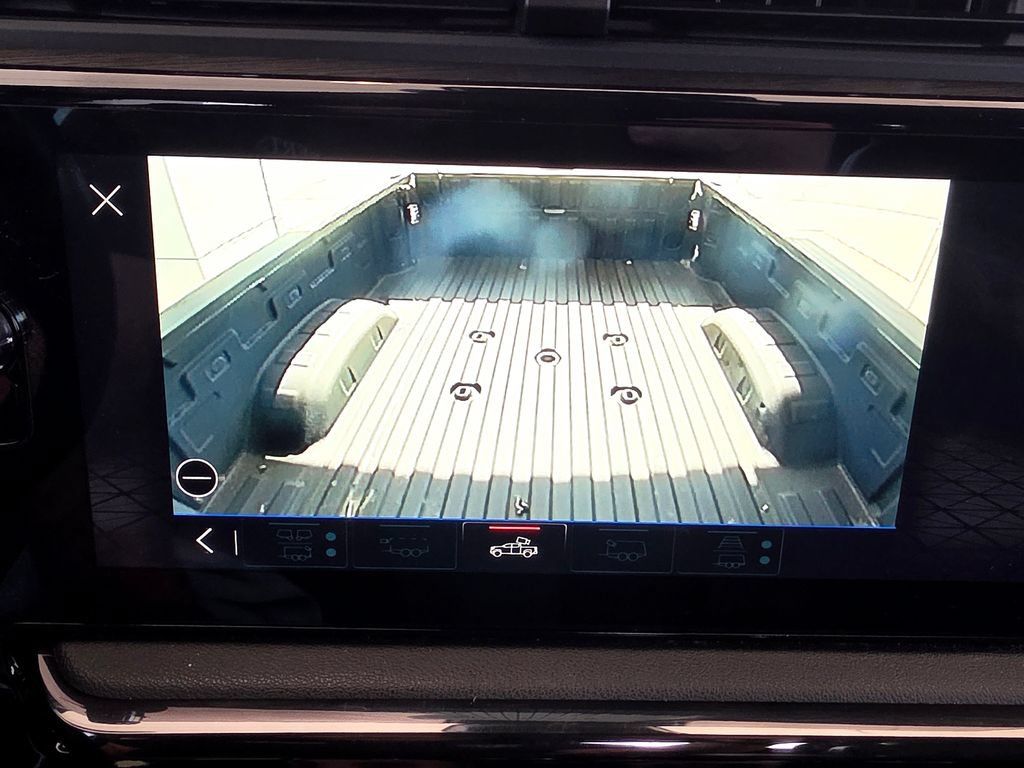 Used 2024 GMC Sierra 2500 AT4 w/ AT4 Premium Plus Package AWD/4WD image 78
