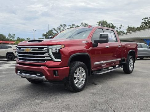 Used 2025 Chevrolet Silverado 2500 High Country w/ Technology Package AWD/4WD image 8