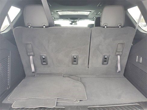 Certified 2023 GMC Yukon SLT image 7