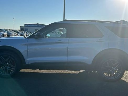 New 2026 Ford Explorer ST-Line w/ ST-Line Street Pack image 6