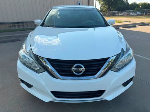 Used 2017 Nissan Altima 2.5 S w/ Power Driver Seat Package FWD image 3