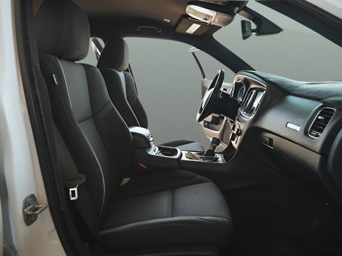 Used 2018 Dodge Charger R/T RWD image 22
