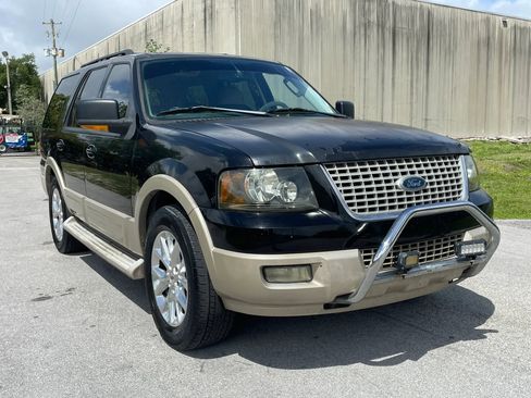 Used 2005 Ford Expedition Eddie Bauer image 3