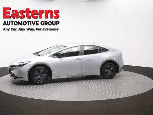 Used 2025 Toyota Prius LE FWD image 56