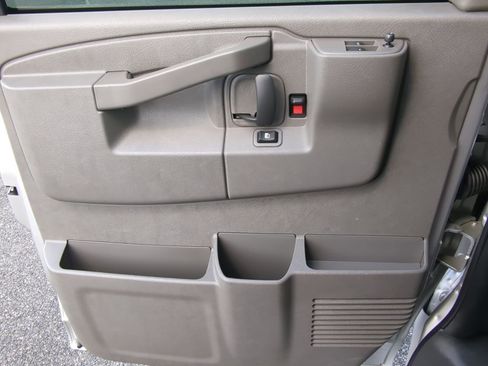 New 2025 GMC Savana 2500 w/ Driver Convenience Package image 18