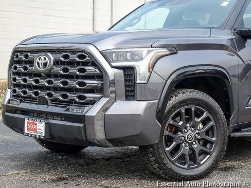 Used 2023 Toyota Tundra Platinum AWD/4WD image 3