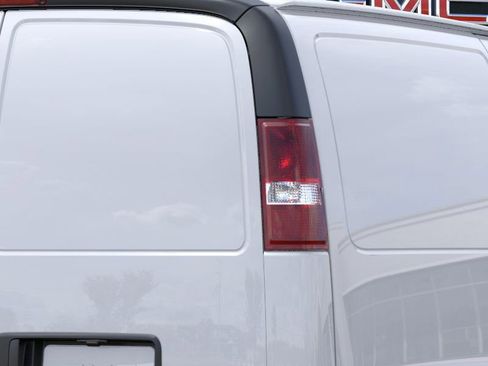 New 2026 GMC Savana 2500 RWD image 11