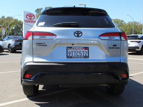 Used 2025 Toyota Corolla Cross AWD Hybrid image 39