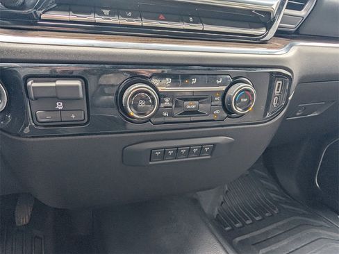 Used 2024 Chevrolet Silverado 3500 LT image 18