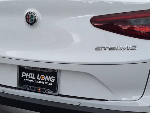Used 2018 Alfa Romeo Stelvio Sport w/ Quick Order Package 22J Sport AWD/4WD image 34