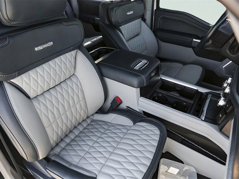 Used 2024 Ford F450 Limited w/ FX4 Off-Road Package image 37