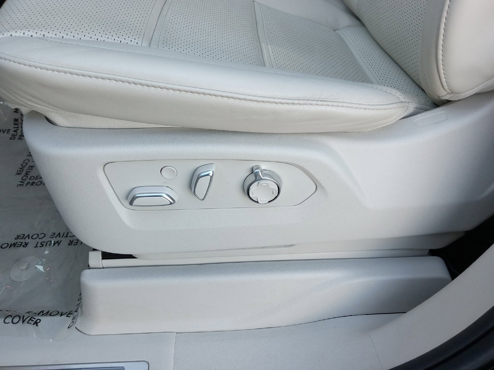 Used 2024 Cadillac Escalade Sport Platinum w/ LPO, ONYX Package AWD/4WD image 20