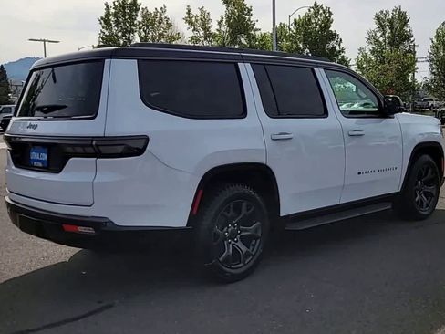 New 2026 Jeep Grand Wagoneer 4WD image 8