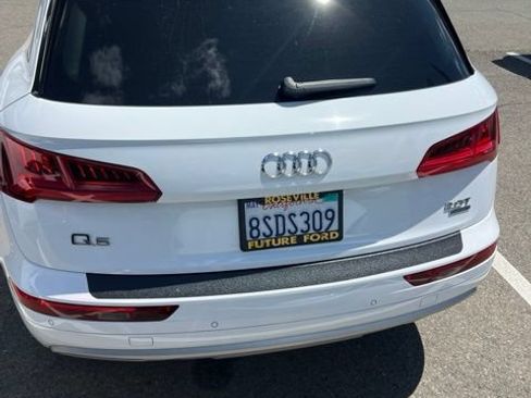 Used 2018 Audi Q5 2.0T Premium Plus w/ Premium Plus Package AWD/4WD image 11