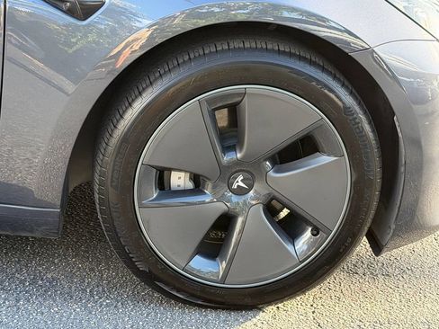 Used 2023 Tesla Model 3 Standard Range RWD image 9