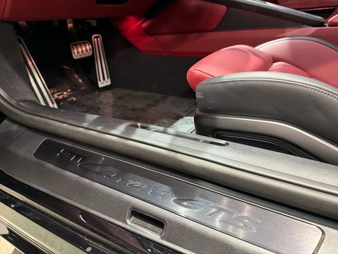 Used 2025 Porsche 911 GTS image 28