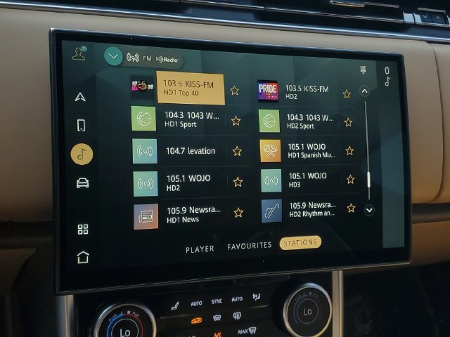 Certified 2023 Land Rover Range Rover Long Wheelbase SE AWD/4WD image 31