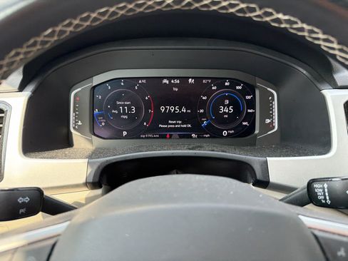 Used 2023 Volkswagen Atlas SE AWD/4WD image 6
