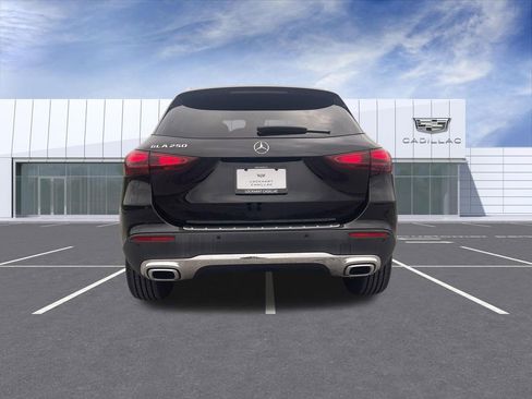Used 2025 Mercedes-Benz GLA 250 image 7