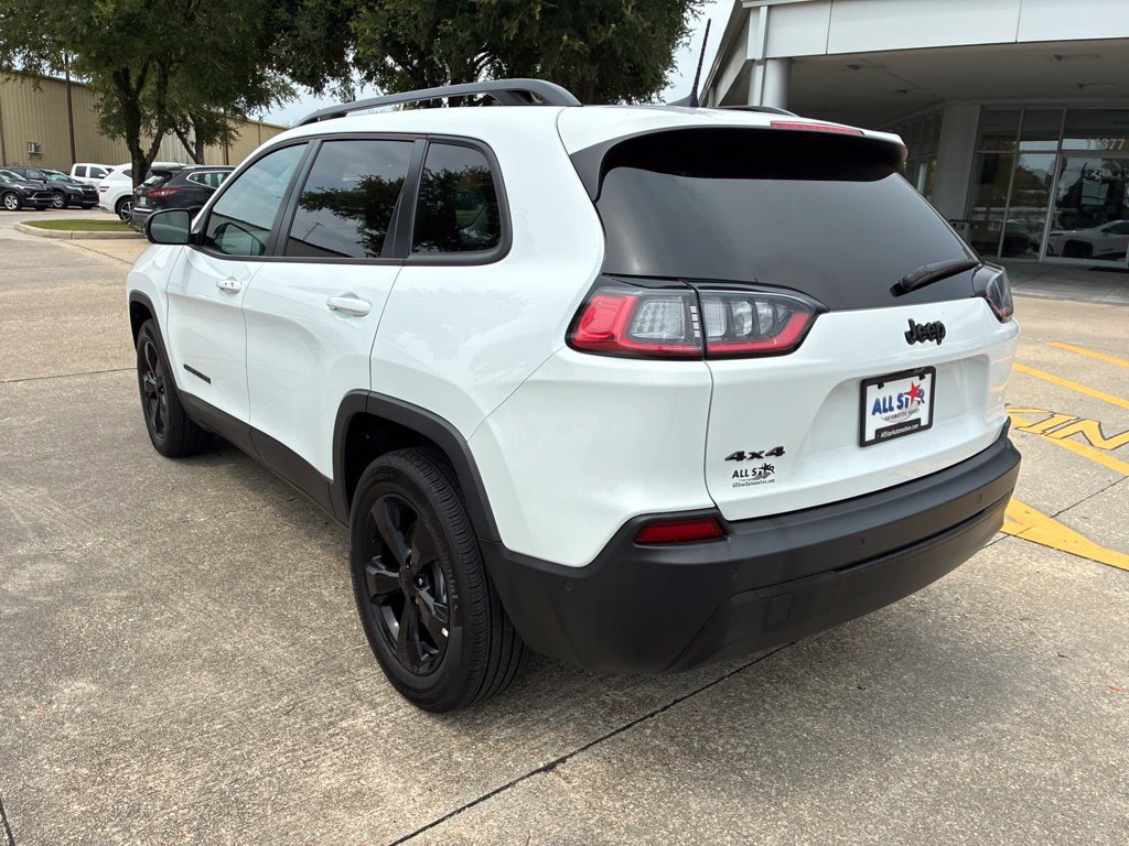 Used 2023 Jeep Cherokee Altitude Lux w/ Mopar Interior Package AWD/4WD image 9
