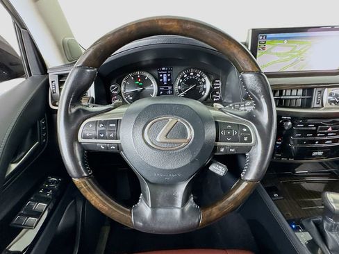 Used 2018 Lexus LX 570 4WD w/ Luxury Package image 23