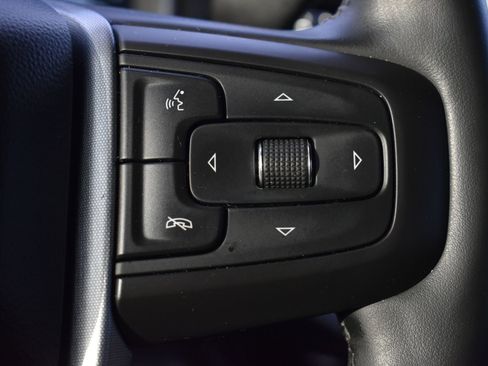 Used 2023 GMC Sierra 1500 SLE image 19