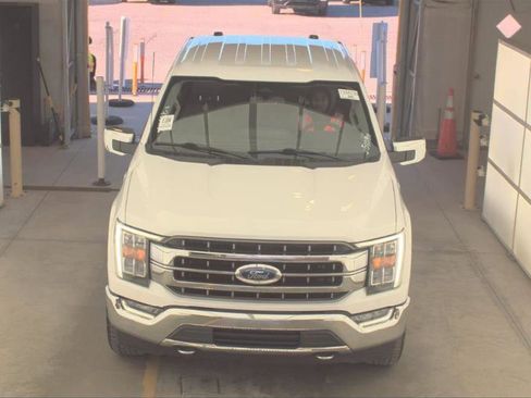 Used 2023 Ford F150 Lariat w/ Trailer Tow Package image 8