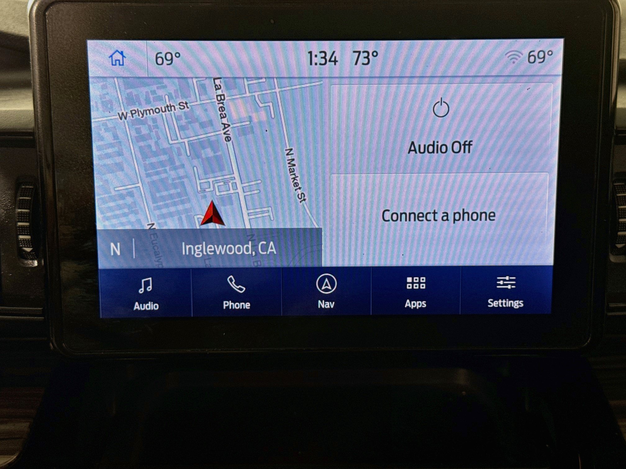 Used 2023 Ford Explorer Limited w/ Equipment Group 301A AWD/4WD image 17