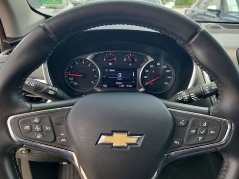 Used 2020 Chevrolet Equinox LT FWD image 19