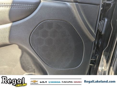 Used 2019 Dodge Durango SXT w/ 3rd Row Seating Group image 17