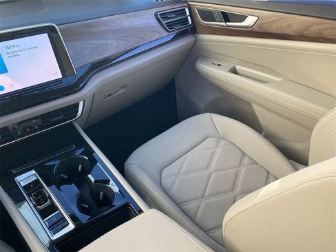 New 2026 Volkswagen Atlas SE image 12