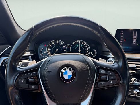 Used 2019 BMW 530e xDrive w/ Convenience Package AWD/4WD image 20