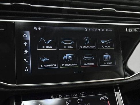 Certified 2025 Audi Q7 3.0T Premium Plus image 15