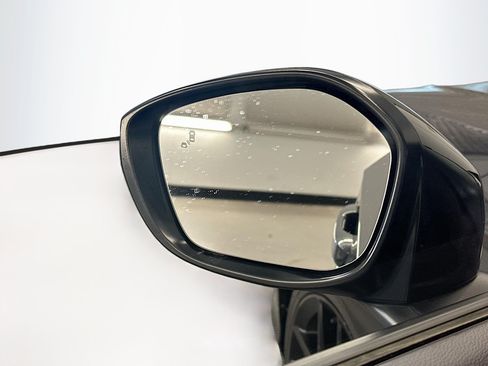 Used 2025 Honda Civic Sport image 16