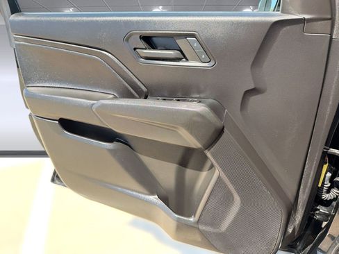 Used 2023 Chevrolet Colorado W/T image 19