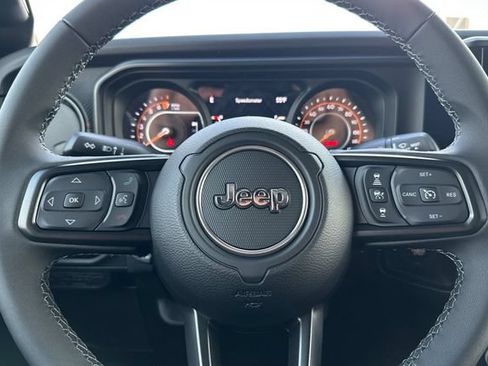 New 2026 Jeep Gladiator Rubicon w/ Steel Power Dome Hood Package AWD/4WD image 21