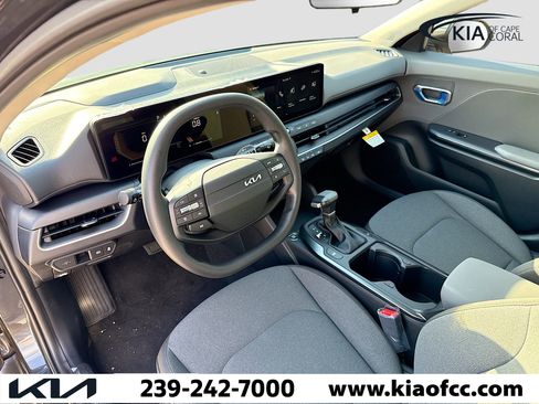 New 2025 Kia K4 LXS image 24