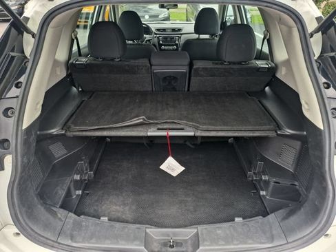 Used 2018 Nissan Rogue S FWD image 24