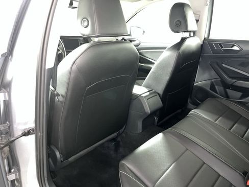 Used 2024 Volkswagen Jetta SE FWD image 24