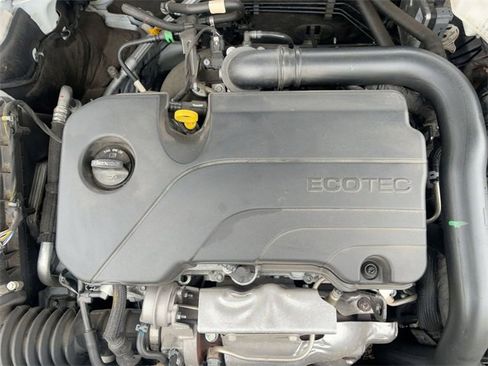 Used 2024 Chevrolet Malibu LT image 30