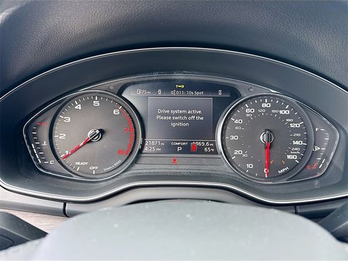 Used 2023 Audi Q5 2.0T Premium w/ Convenience Package image 13