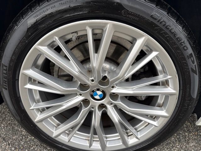 Used 2023 BMW 330i xDrive Sedan w/ Premium Package AWD/4WD image 9