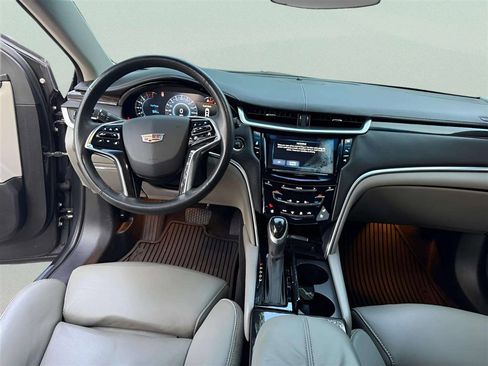Used 2016 Cadillac XTS Premium FWD image 16