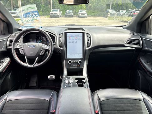 Certified 2024 Ford Edge ST-Line AWD/4WD image 7