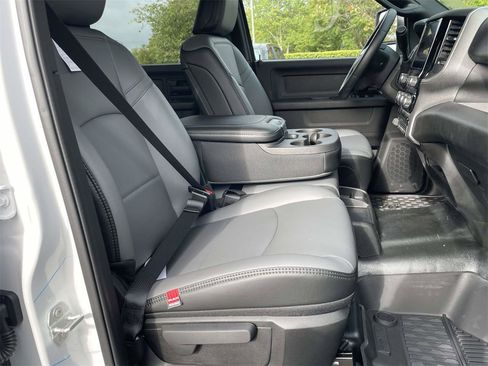 New 2026 RAM 2500 Tradesman w/ Chrome Appearance Group image 32