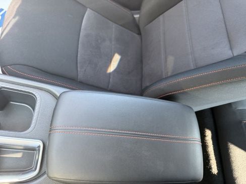 Used 2025 Nissan Sentra SR FWD image 27