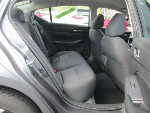 Used 2021 Nissan Altima 2.5 S image 10