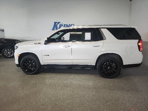 Used 2024 Chevrolet Tahoe High Country w/ Premium Package 2 AWD/4WD image 2
